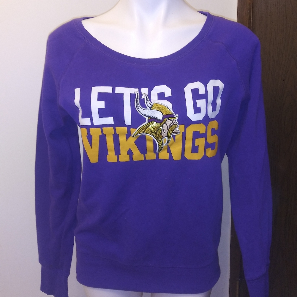 Vs pink sweatshirt medium